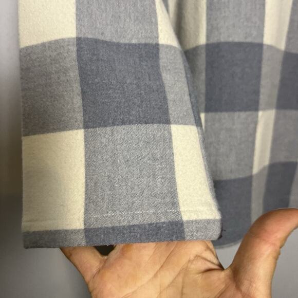 Vineyard Vines White Gray Funnel Neck Pullover Sweatshirt Womens Sz S - Picture 7 of 15